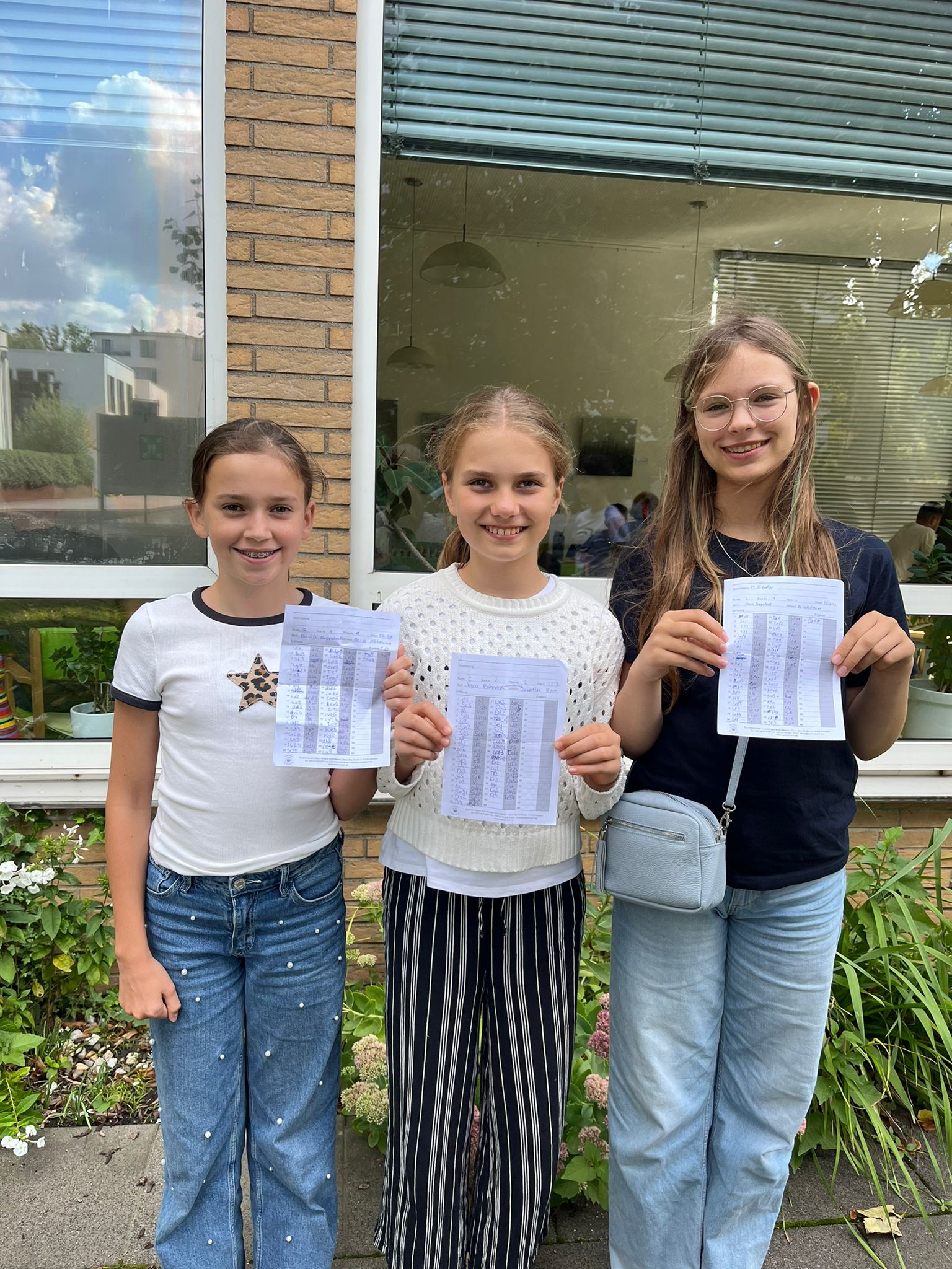 Ein Foto von Sara, Olivia und Maria beim Erkrather Eintagesturnier