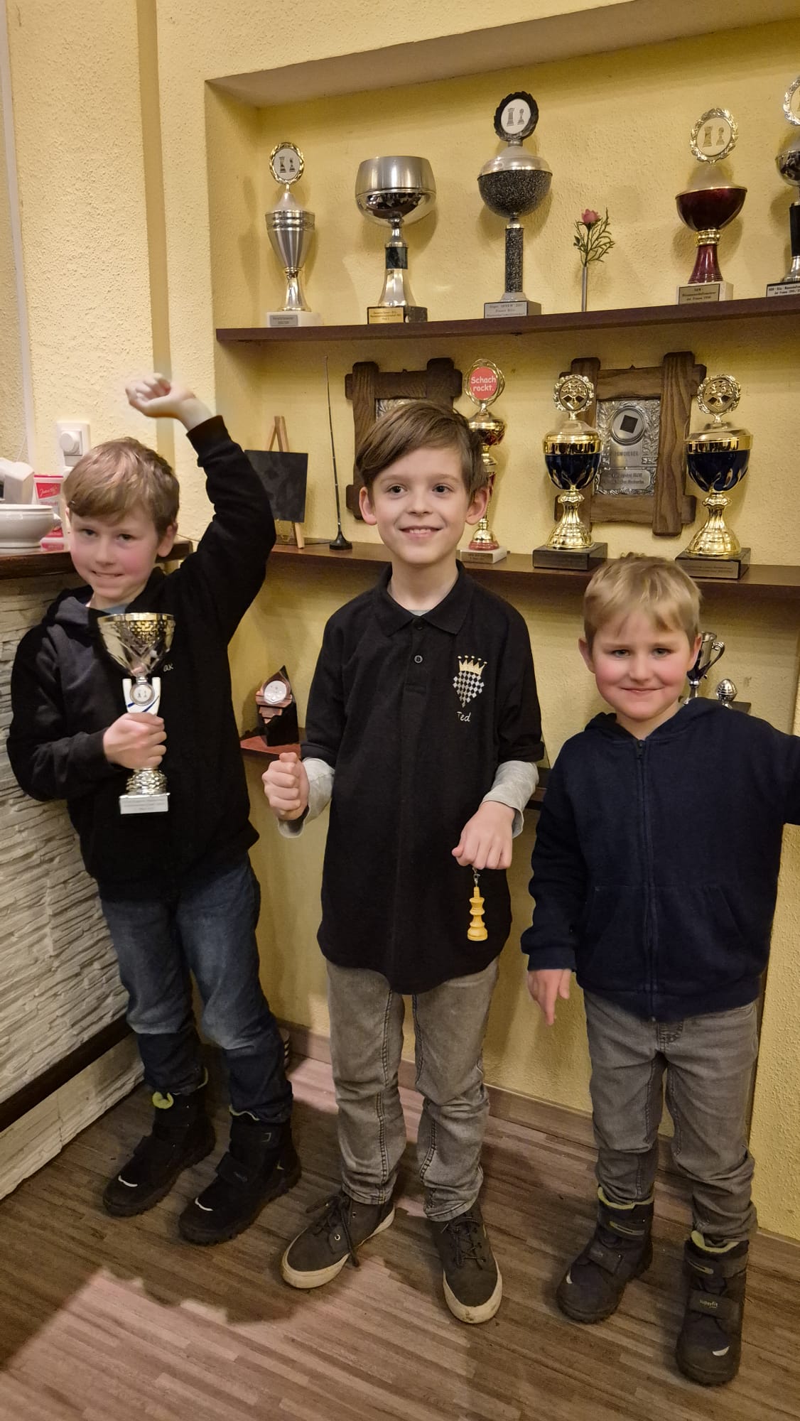 Ein Bild von Max, Ted und Tom bei der Niederrheinmeisterschaft